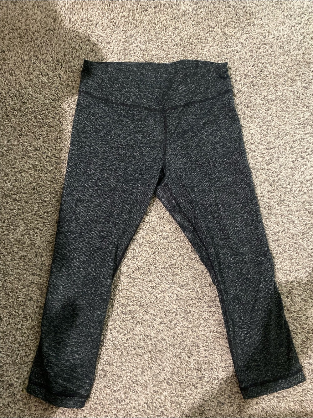 Under Armour Women's Heather Charcoal Capri Leggings